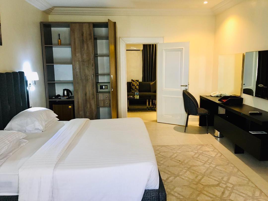 Summerset Continental Hotel Maitama By T E L E Hospitality Abuja Esterno foto