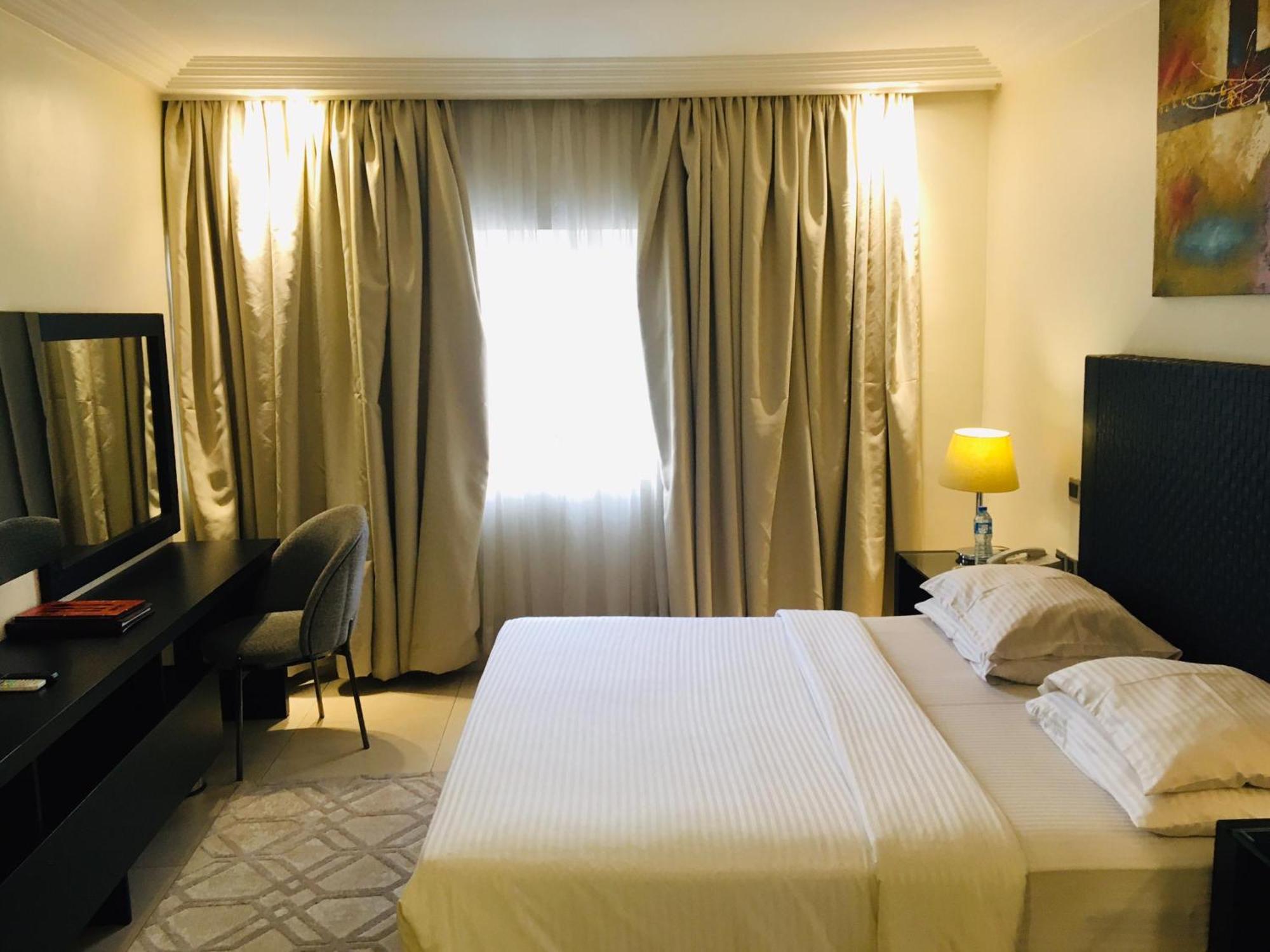 Summerset Continental Hotel Maitama By T E L E Hospitality Abuja Esterno foto