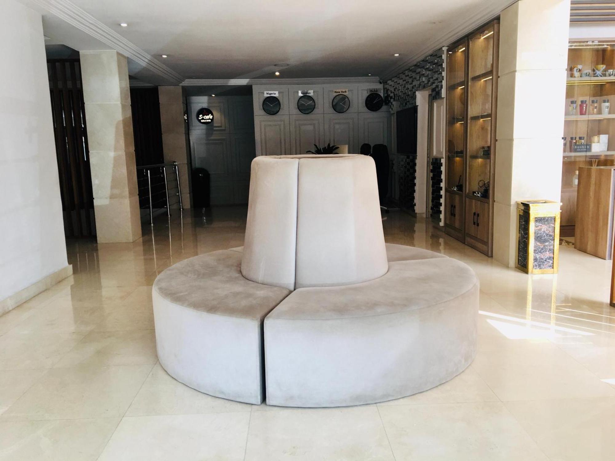Summerset Continental Hotel Maitama By T E L E Hospitality Abuja Esterno foto