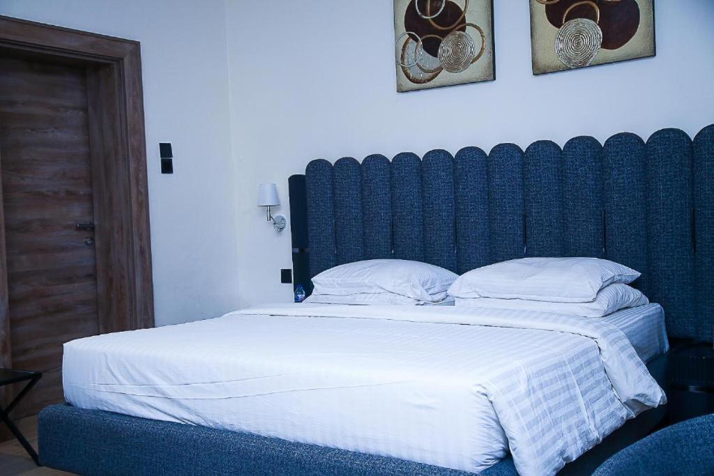 Summerset Continental Hotel Maitama By T E L E Hospitality Abuja Esterno foto